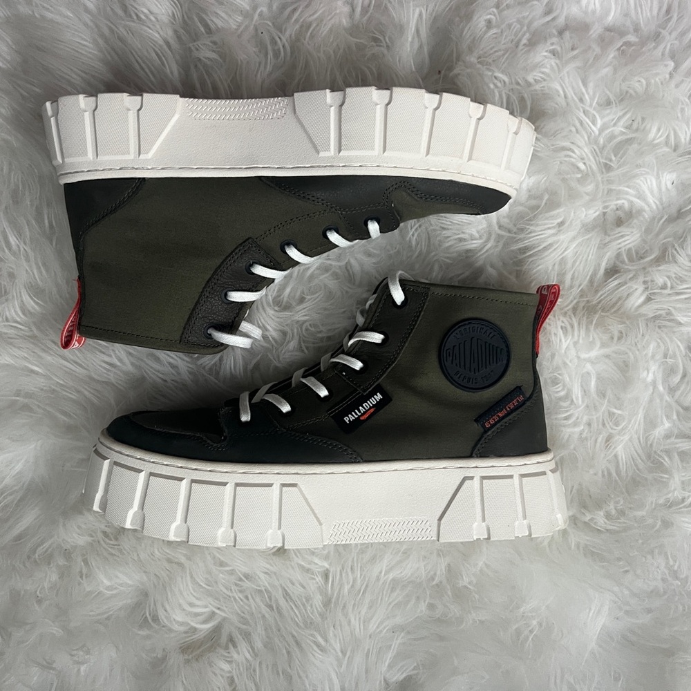 Army green High-Top Platform Sneakers from Palladium